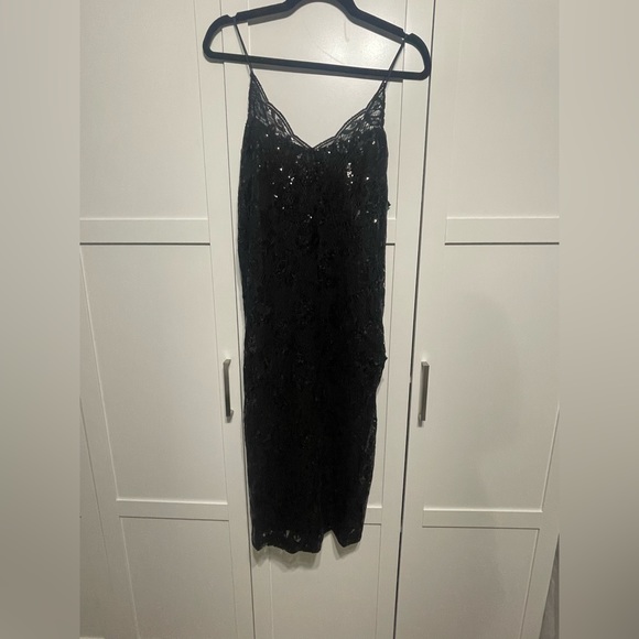 Black Sequin MIDI Dress - Picture 1 of 2